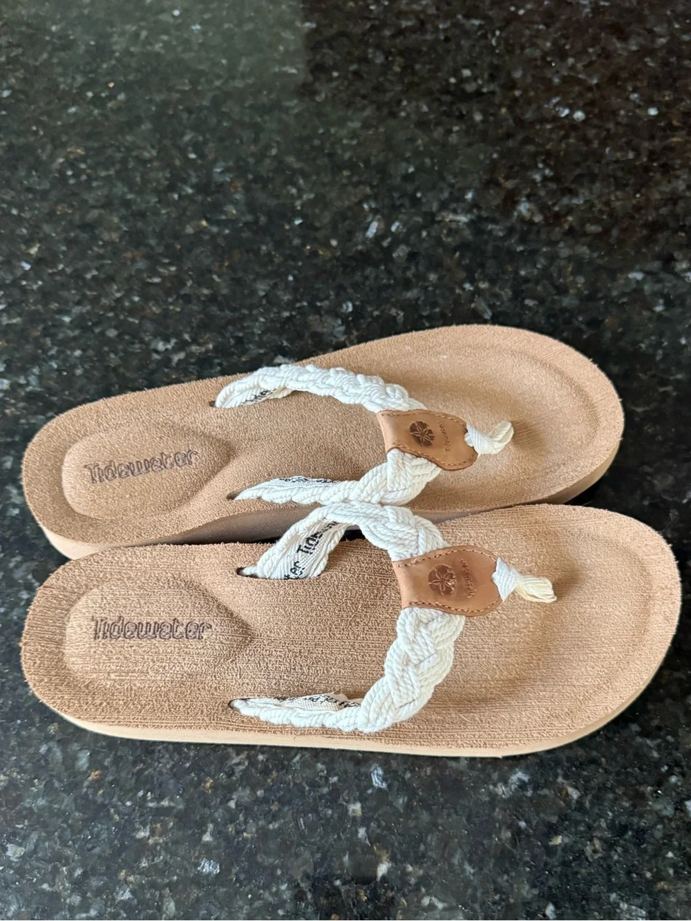 Tidewater Women’s Nantucket Harbor White Braided Rope Flip Flops Size 9/10 L